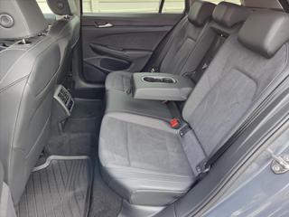 Volkswagen Golf 1,5 eTSi 110kW DSG Tov.záruka ČR 1.maj 16V eTSi Evo2 m-HEV 7DSG Life kombi - Foto 11
