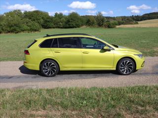 Volkswagen Golf 1,5 TSI 110kW CZ LED 1.Maj kombi - Foto 1
