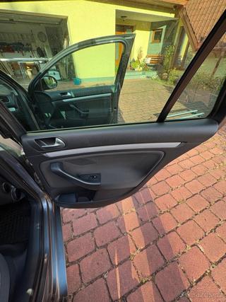 Volkswagen Golf Variant 1,6 Match TDI 77kW, 2013 kombi - Foto 12