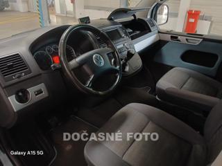 Volkswagen Multivan 2.5 TDi MPV