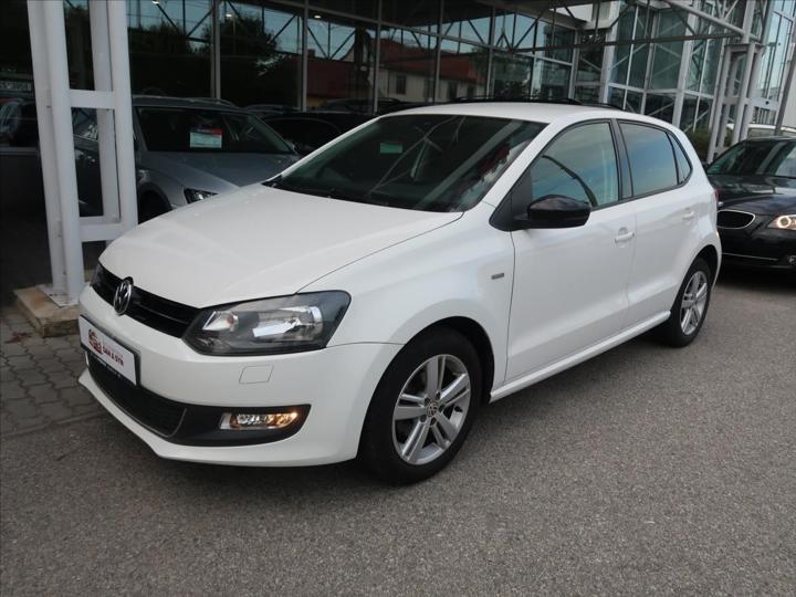 Volkswagen Polo 1,4 i KLIMA, VYHŘ. SEDAČKY, TOP hatchback benzin