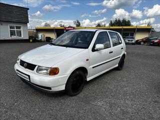Volkswagen Polo 1,0 i - MÁLO KM - STK hatchback
