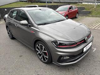 Volkswagen Polo 2,0 TSi 147kW MANUÁL GTI Beats hatchback - Foto 7