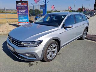 Volkswagen Passat 2,0 TDI DSG ALLTRACK kombi nafta