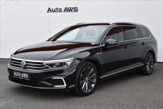 Volkswagen Passat 1,4 TSi  DSG GTE Virtual LED Matrix kombi