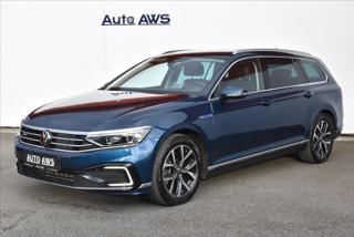 Volkswagen Passat 1,4 TSi  DSG GTE Virtual LED Assist kombi