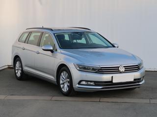 Volkswagen Passat 2.0 TDI 140kW kombi