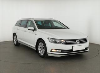 Volkswagen Passat 2.0 TDI 140kW kombi