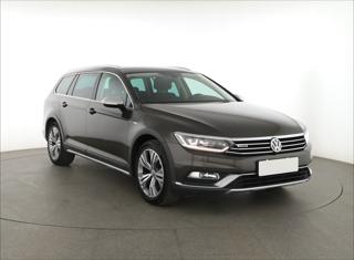 Volkswagen Passat 2.0 TDI 140kW kombi