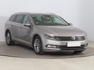 Volkswagen Passat 2.0 TDI 140kW kombi