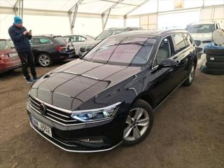 Volkswagen Passat 2,0 TDI 110kW DSG TAŽNÉ PANO kombi