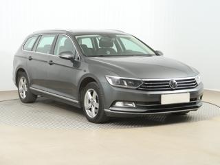 Volkswagen Passat 2.0 TDI 140kW kombi