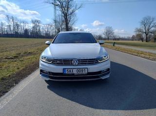 Volkswagen Passat R-line 4x4 176 kW kombi