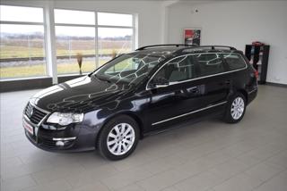 Volkswagen Passat 2,0 TDi,DSG,Xenony,PARROT,šíbr kombi