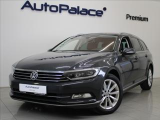 Volkswagen Passat 2,0 TDi DSG ACC Highline LED kombi