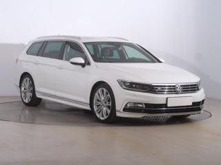 Volkswagen Passat 2.0 TDI 140kW kombi