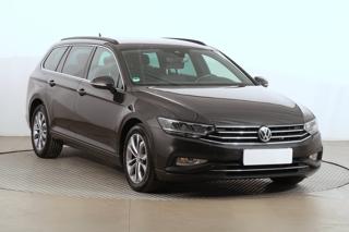 Volkswagen Passat 2.0 TDI 140kW kombi