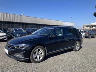 Volkswagen Passat 2,0 TDI 110kW DSG TAŽNÉ PANO kombi