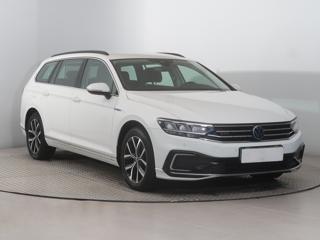 Volkswagen Passat 1.4 GTE 160kW kombi