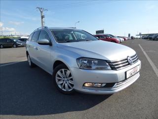 Volkswagen Passat 2,0 TDI, Digi Klima, Navi  Highline kombi