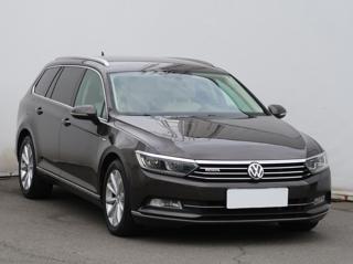 Volkswagen Passat 2.0 TDI 140kW kombi