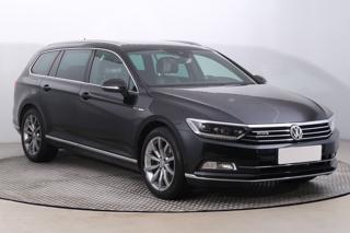 Volkswagen Passat 2.0 TDI 140kW kombi