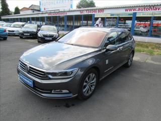 Volkswagen Passat 2,0 TDi DSG 140 KW Variant kombi