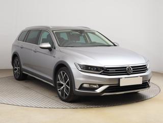 Volkswagen Passat 2.0 TDI 140kW kombi