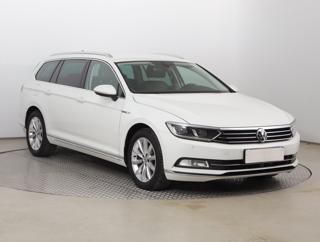 Volkswagen Passat 2.0 TDI 140kW kombi