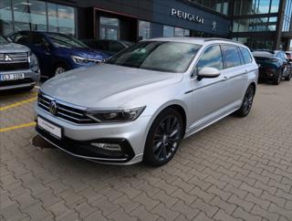 Volkswagen Passat 2,0 TDI DSG 4 MOTION R-Line kombi