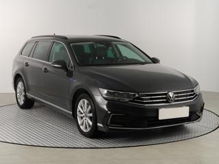 Volkswagen Passat 1.4 GTE 160kW kombi