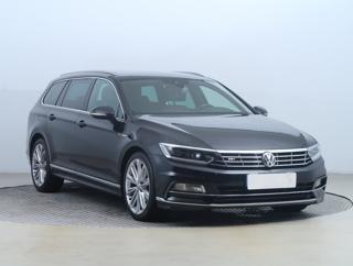 Volkswagen Passat 2.0 TDI 140kW kombi
