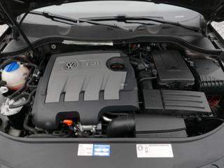 Volkswagen Passat 1,6 TDI 77kW Kombi kombi - Foto 6