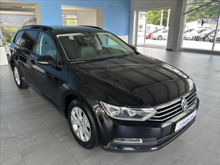 Volkswagen Passat 2,0 TDI 110kW,1.MAJ,SERVISKA kombi