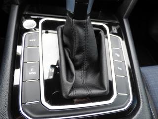 Volkswagen Passat 1,4 TSI GTE DSG,Full LED,Navigace,VW servis kombi - Foto 59