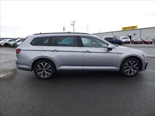Volkswagen Passat 1,4 TSI GTE DSG,Full LED,Navigace,VW servis kombi - Foto 2