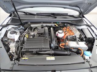 Volkswagen Passat 1,4 TSI GTE DSG,Full LED,Navigace,VW servis kombi - Foto 82
