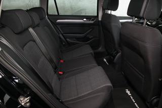 Volkswagen Passat 2.0TDI 110kW DSG ACC Pano Tažn kombi - Foto 11
