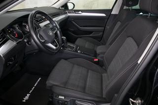 Volkswagen Passat 2.0TDI 110kW DSG ACC Pano Tažn kombi - Foto 9