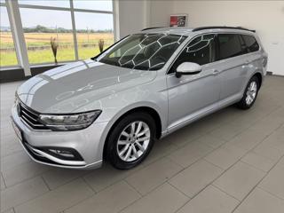 Volkswagen Passat 2,0 TDI, LED, DSG, MirrorLink kombi