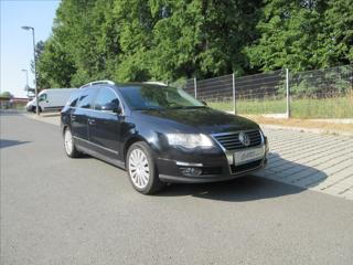 Volkswagen Passat 2,0 FSi 110Kw, 4x4, Kůže, xenon, Nové v ČR kombi