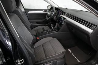 Volkswagen Passat 2.0TDI 110kW Manuál HUD Panora kombi - Foto 14