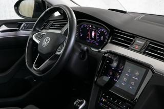 Volkswagen Passat 2.0TDI 110kW Manuál HUD Panora kombi - Foto 15