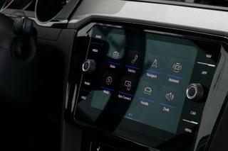 Volkswagen Passat 2.0TDI 110kW DSG IQ ACC Tažné kombi - Foto 17