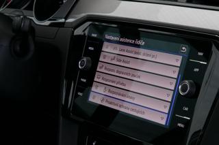 Volkswagen Passat 2.0TDI 110kW DSG IQ ACC Tažné kombi - Foto 22