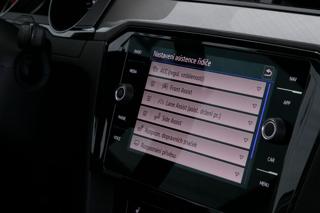 Volkswagen Passat 2.0TDI 110kW DSG IQ ACC Tažné kombi - Foto 21