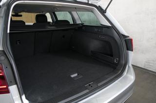Volkswagen Passat 2.0TDI 110kW DSG IQ ACC Tažné kombi - Foto 26
