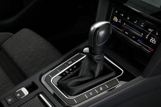 Volkswagen Passat 2.0TDI 110kW DSG IQ ACC Tažné kombi - Foto 16