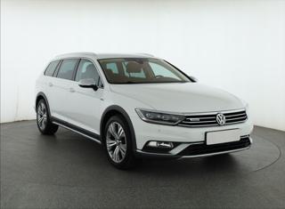 Volkswagen Passat 2.0 TDI 140kW kombi