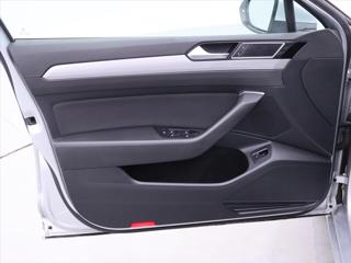 Volkswagen Passat 2,0 TDI 110kW DSG 1.Maj. DPH kombi - Foto 39